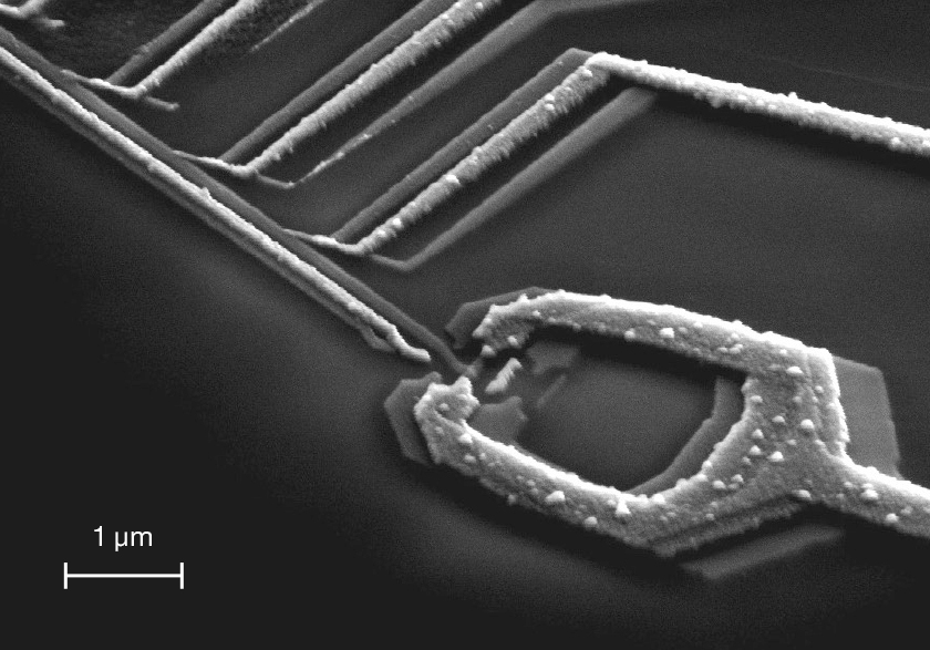 SEM image of a proximity transistor