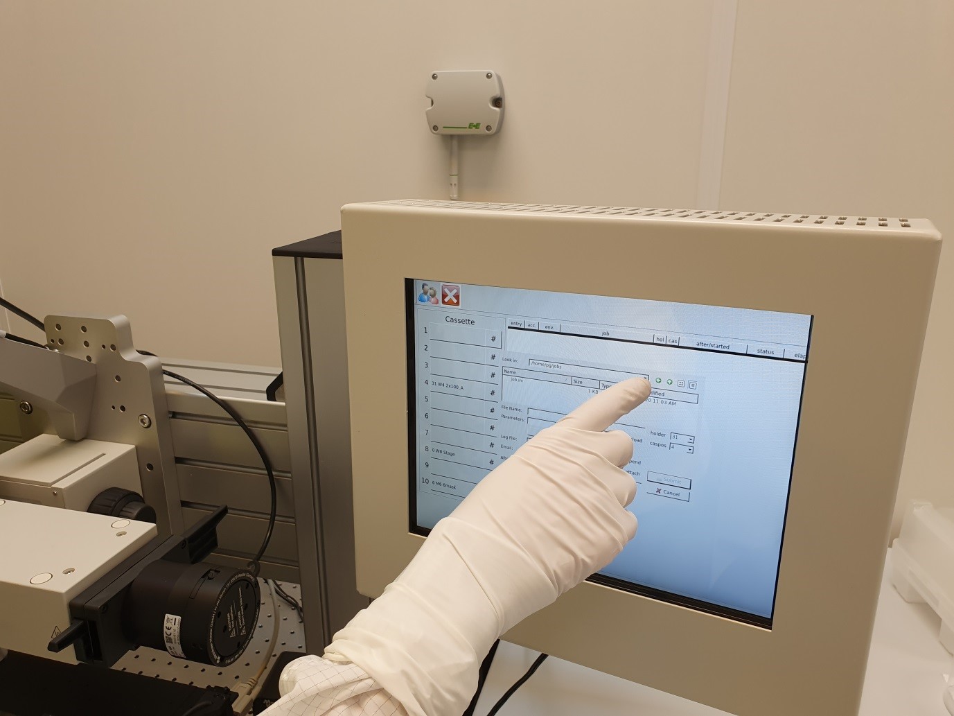 Photo of the touch screen available for the EBPG alignment microscope