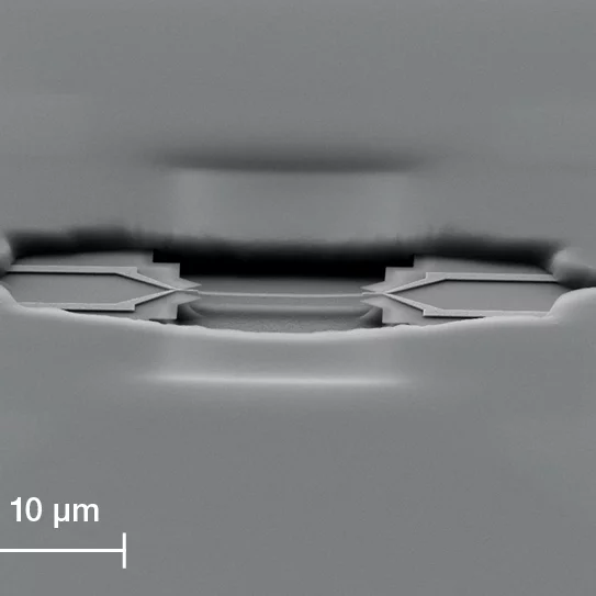 SEM image of a doubly-clamped beam NEMS device